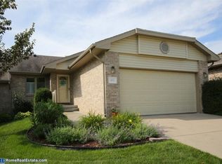 5831 Shadow Ln, Lincoln, NE 68516