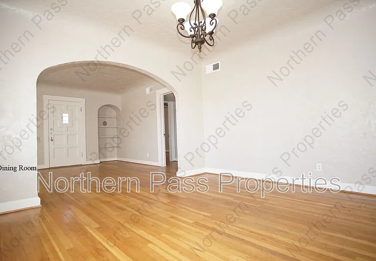 4424 Cambridge Ave — Photo 6