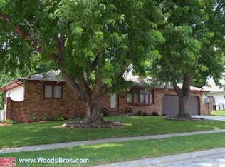 4801 S 71st St, Lincoln, NE 68516