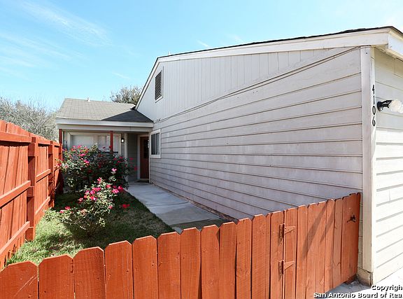 3rd image of 4106 Alaskian Sunrise Dr