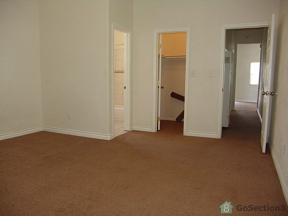4th image of 1252 W Victoria St