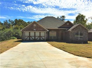 2301 Crestview Ln, Barling, AR 72923