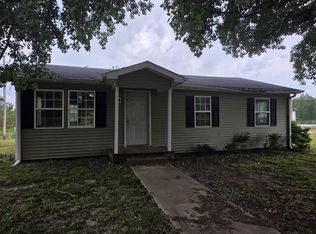 668 Cook St, Lexington, TN 38351