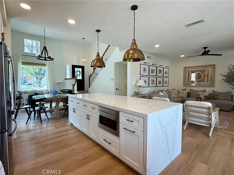 8992 Trumpets Ct — Photo 6