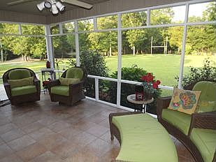 Screened in porch