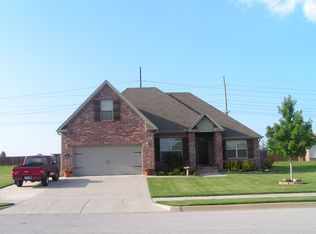 8208 Santa Clara Ave, Springdale, AR 72762
