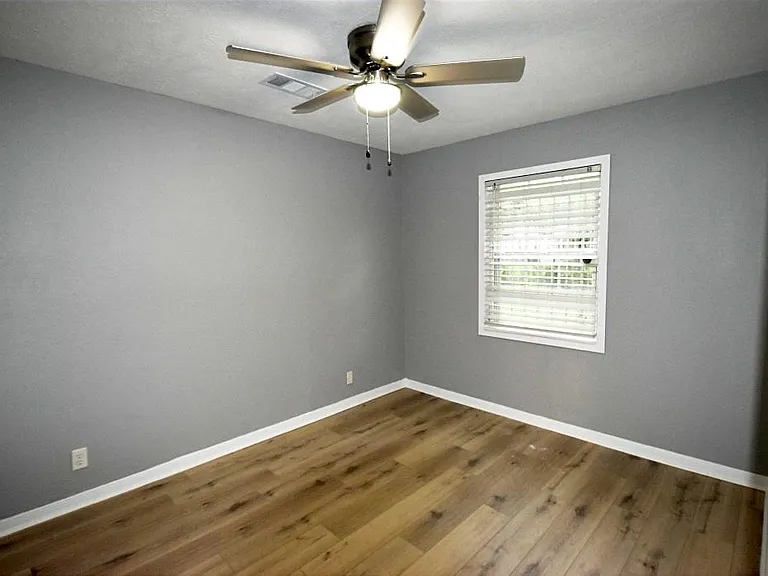 10213 Fairland Dr — Photo 27