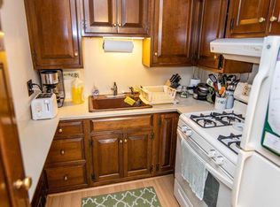 100 Willowbrook Rd, Clifton Heights, PA 19018