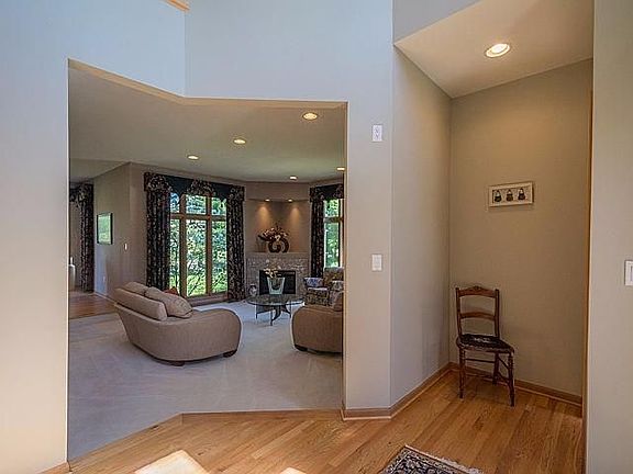 3rd image of 1842 Cypress Pointe Ct