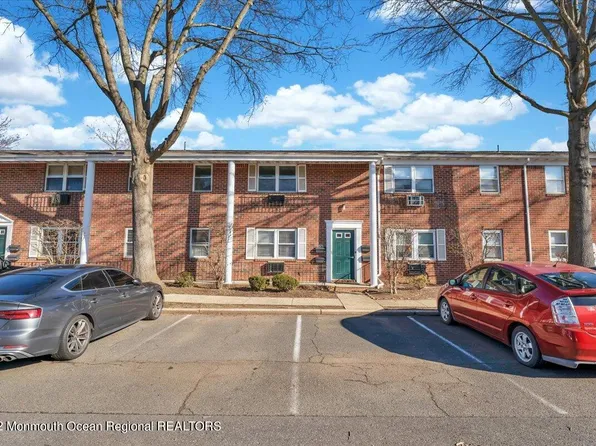 289 Main St APT 8K, Spotswood, NJ 08884