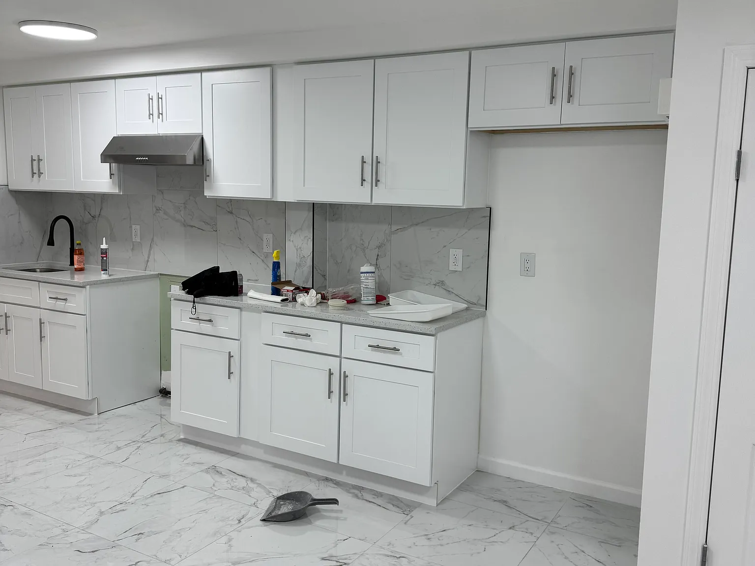 2 bed, $2,500 — Photo 1