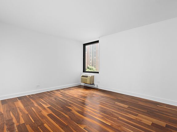 5th image of 1619 3rd Ave APT 4C