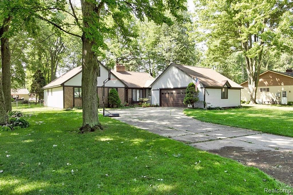 Zillow Lakeport Mi