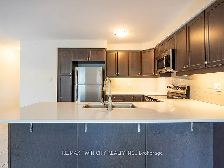 455 Guelph Ave #20 — Photo 17