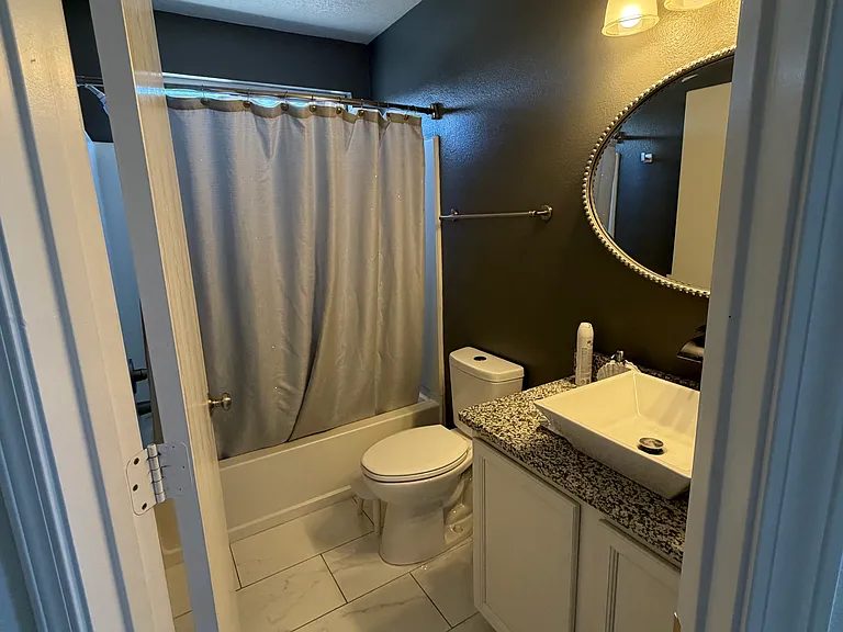 612 Avanti St SW — Photo 10