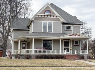 305 S Adams St, Rock Rapids, IA 51246