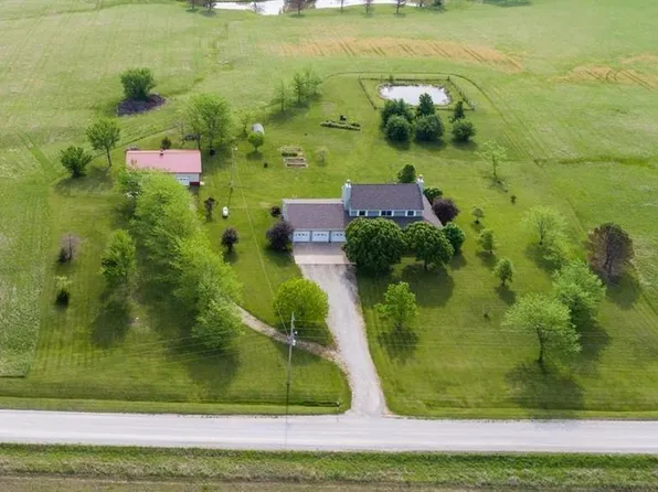 23040 S Hoch Rd, Osage City, KS 66523