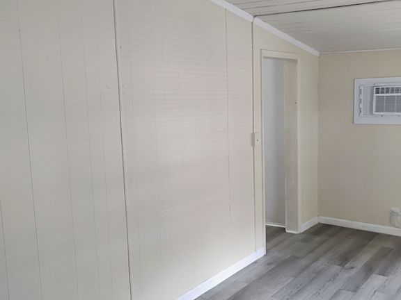 2nd image of 262 N Webster Ave