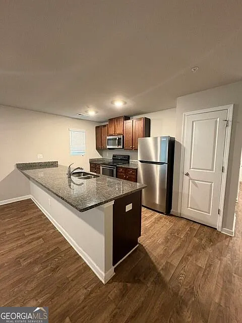 3 bed, 2.5 bath, 1864 sqft, $1,800 — Photo 3