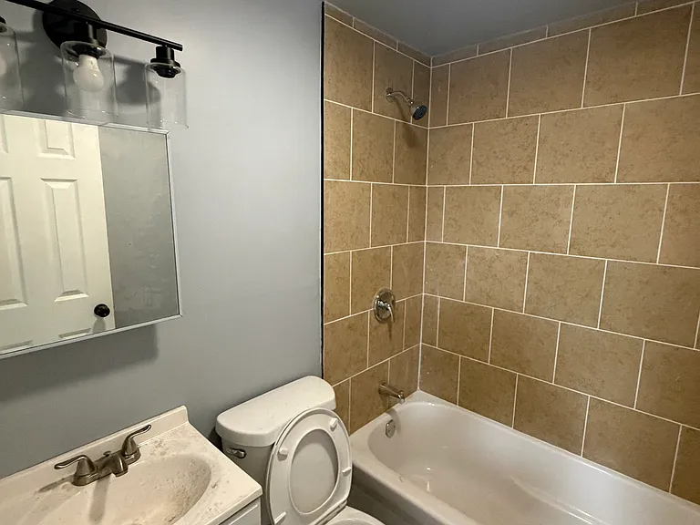 1451 W 17th Ave #1 — Photo 22