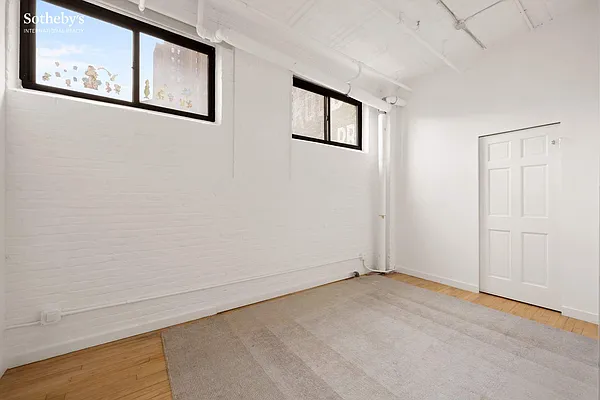 Rented by Sotheby's International Realty | media 8