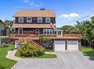 141 Harbor Beach Rd, Mount Sinai, NY 11766
