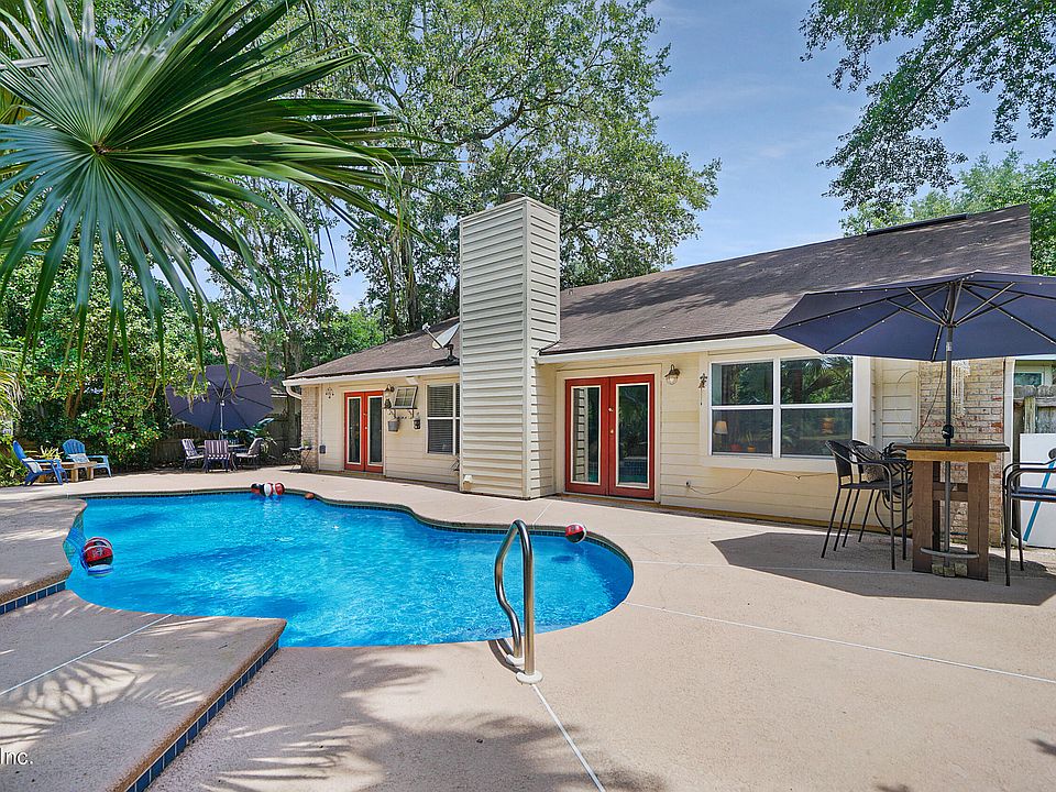 1st image of 644 HUMMINGBIRD Court