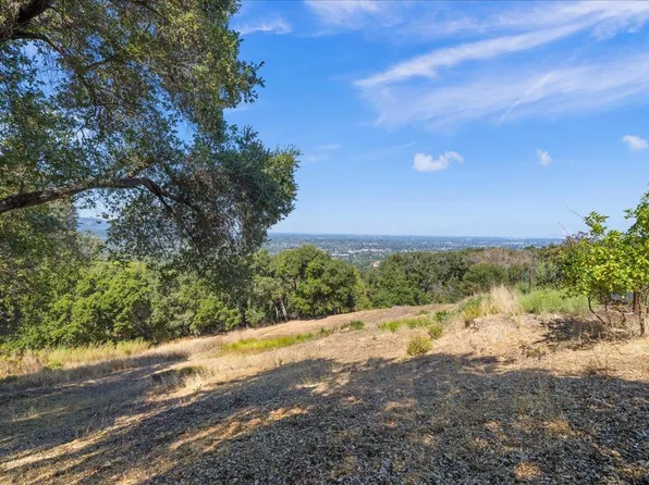 221 Twelve Oaks Rd, Los Gatos, CA 95030