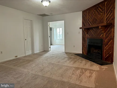 132 Matthew Ct Photo 1