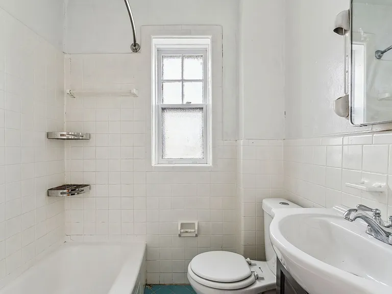 2254 Bryn Mawr Ave — Photo 38