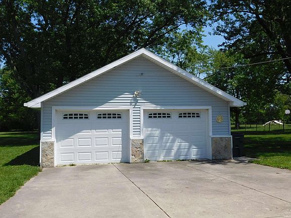 3rd image of 2245 E County Road 67
