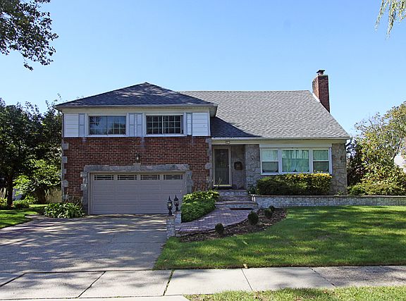 2nd image of 609 Blair Dr