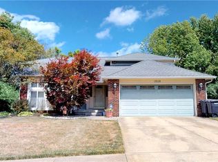 1928 Tanglewood Dr, Lafayette, IN 47905