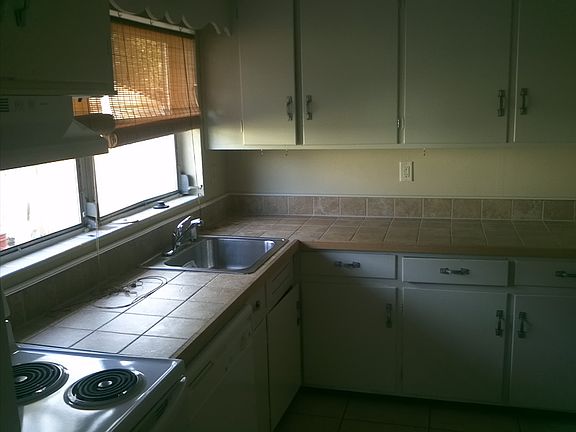 2nd image of 144 Sunrise Blvd