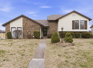 1309 E Knobhill Street, Springfield, MO 65804
