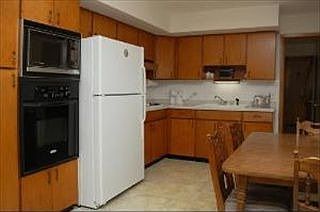 4th image of 671 Patricia Ln