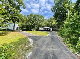 65 Sales Landing Cir, Camden, TN 38320