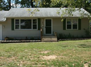 41 Meadowlark Ln, Springfield, IL 62702