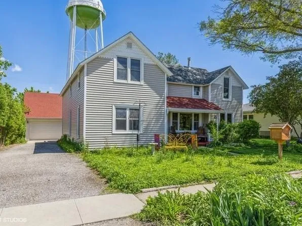1907 Walnut St, Granger, IA 50109