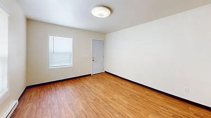109 9th Ave NW #2 — Photo 3