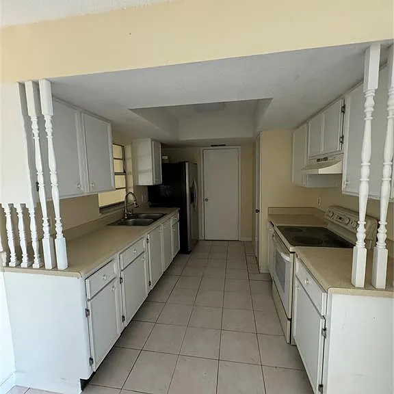 236 La Paz Dr — Photo 14