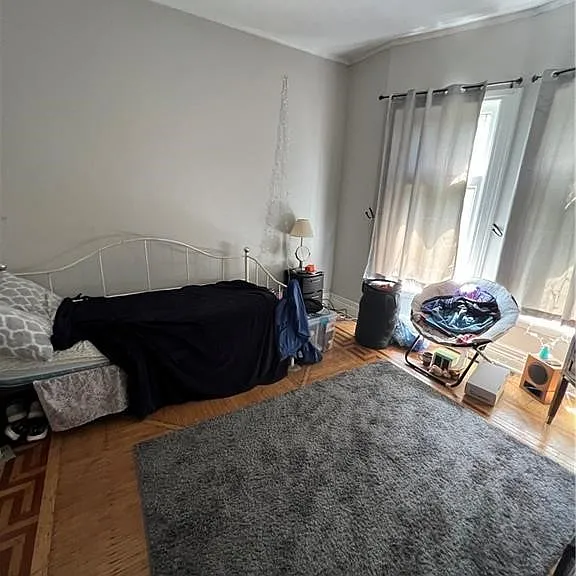 590 Richmond Ave — Photo 14