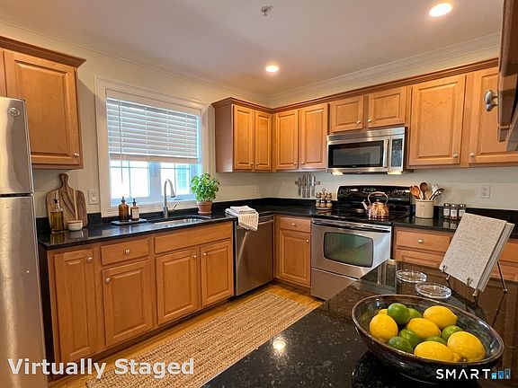 4th image of 1707 Summer St APT 6