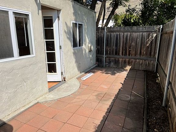 5th image of 232-234 Comstock Dr #1