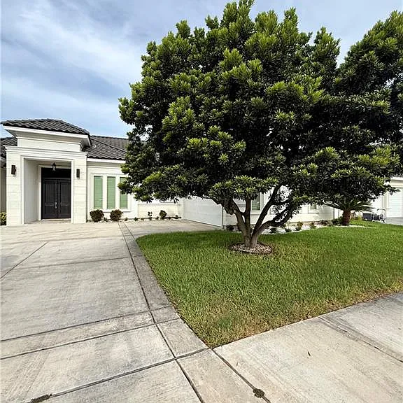2818 Esmeralda St — Photo 45