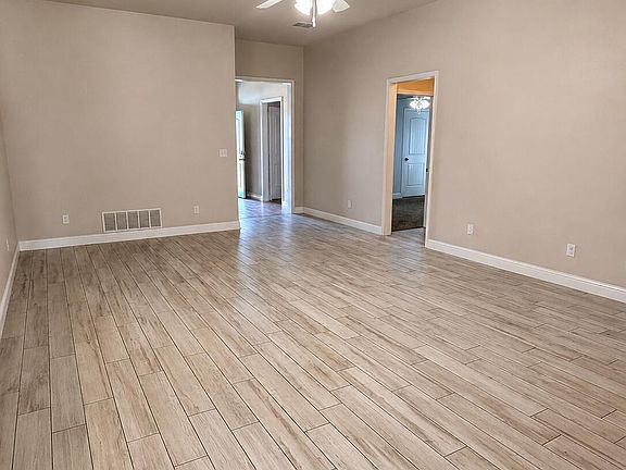 3rd image of 7005 38th St