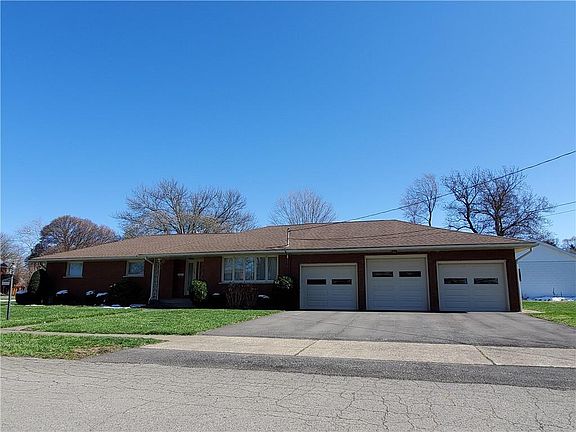 2nd image of 1737 W 27th St