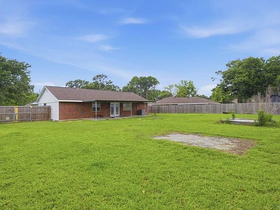 5th image of 6519 Meadow Ridge Ln