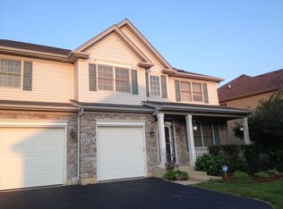 2030 Rockland Dr, Aurora, IL 60503