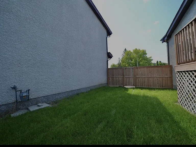 3 Bruton Pl — Photo 14